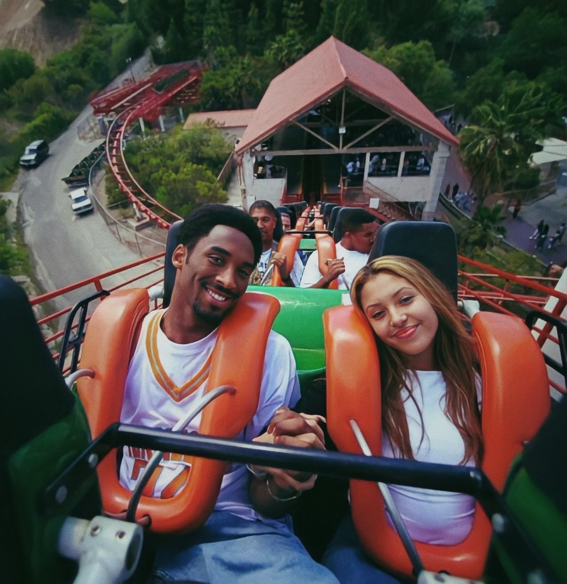 NBAMemes's tweet photo. This pic of Kobe and Vanessa is so aesthetically pleasing 🤗🙏🏽 https://t.co/HsOQFcuT1a