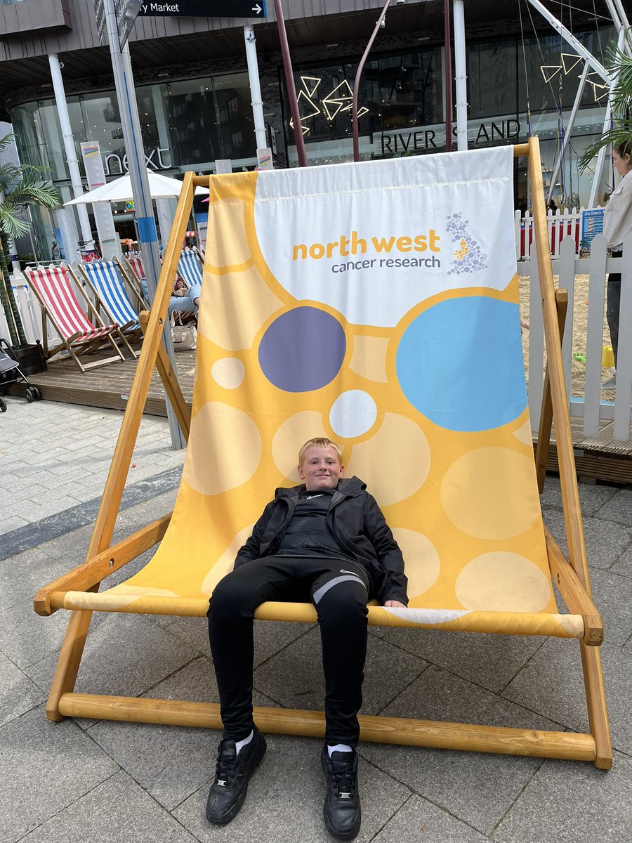 NorthWestCancer's tweet photo. It’s been another fantastic day on our #sunsafeskin tour.
Thanks to @therockbury for hosting us and to @SunSenseUK for helping us keep everybody safe in the sun. https://t.co/RzkrXyVkmT