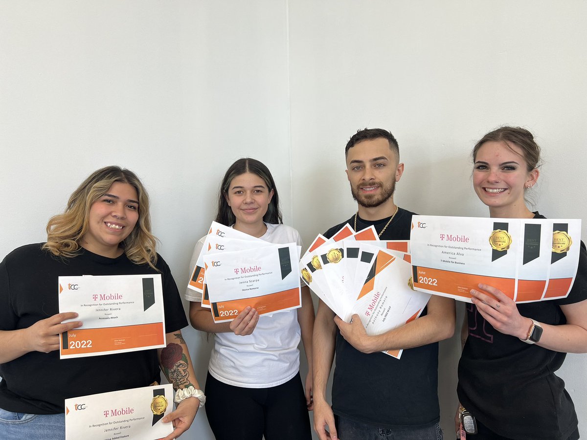 gabrie_9898's tweet photo. July certificates!🏆

100% accessory attachment for the month of July! Good job team!🥳 @_Bryanthony @TCCMobile @jenscarpa11 https://t.co/aFCRt4wCeS
