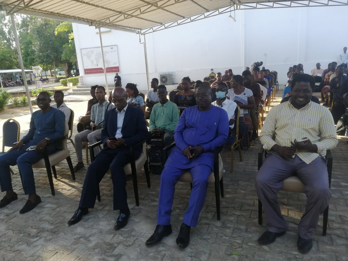 amelnaud's tweet photo. @AufTogo Mot de lancement du Concours  "Mon Idée, mon entreprise" par le 1er Vice President de l'université de Lomé @UniveLomeTg  en présence du  représentant de l'@KaraUniversite @auf_org  @AUF_AfriquOuest https://t.co/SmtkHMtz36