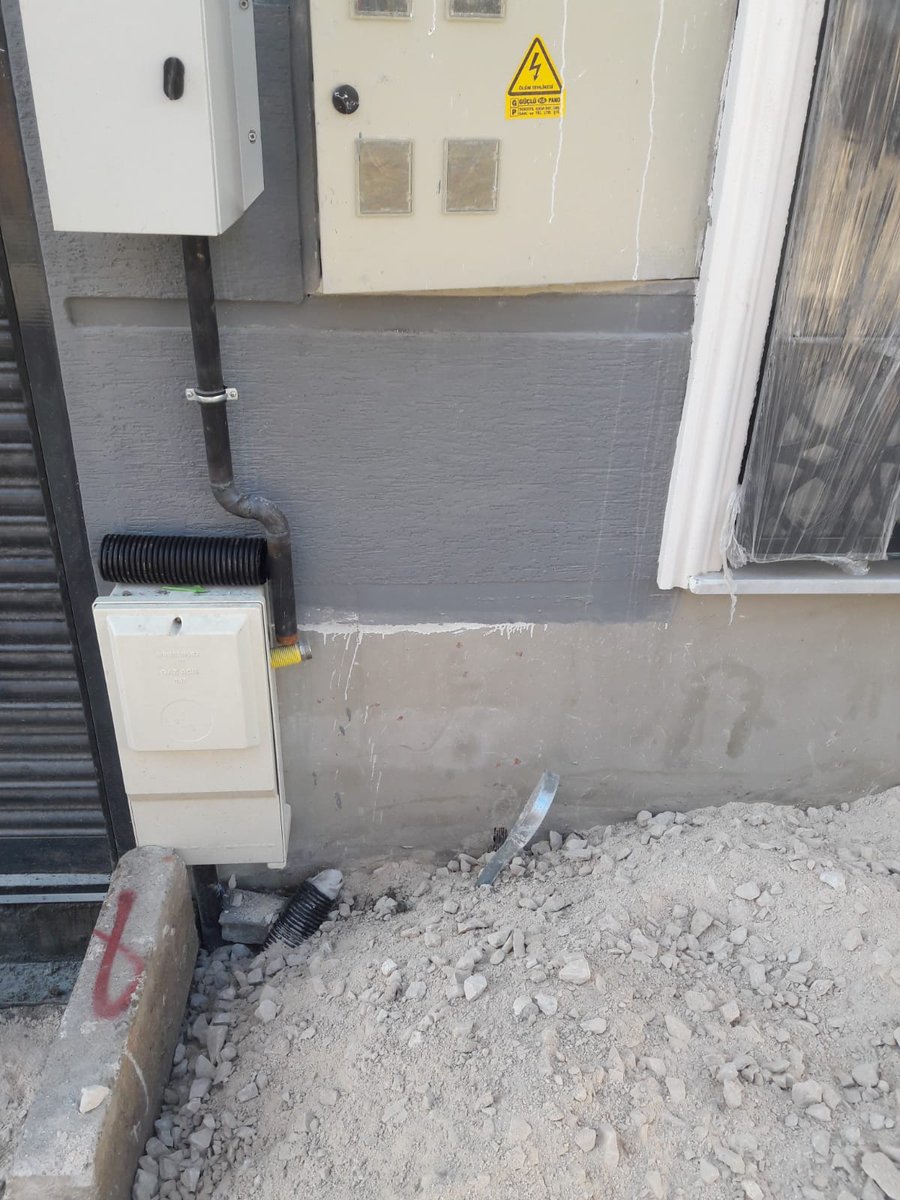 Batugce3516's tweet photo. Yaklaşık 3 yıl önce yaptığımız internet başvurusu henüz onaylanmamıştır. Bu süre zarfında ek olarak  @TurkTelekom müdürlüğüne defalarca başvuru yapmış olmamıza rağmen 2022 yılında hala hizmet alamamaktayız.
@NiluferBel @BursaValiligi https://t.co/CrB25NMbWW