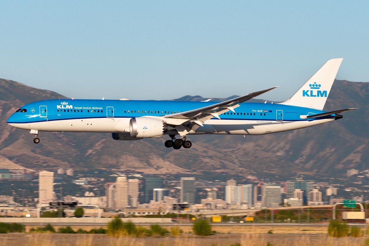 PhoenixSpotting's tweet photo. First time catching @klm at @slcairport! Thought it was a must before I left next week ✈️ https://t.co/mv3Um8RceN