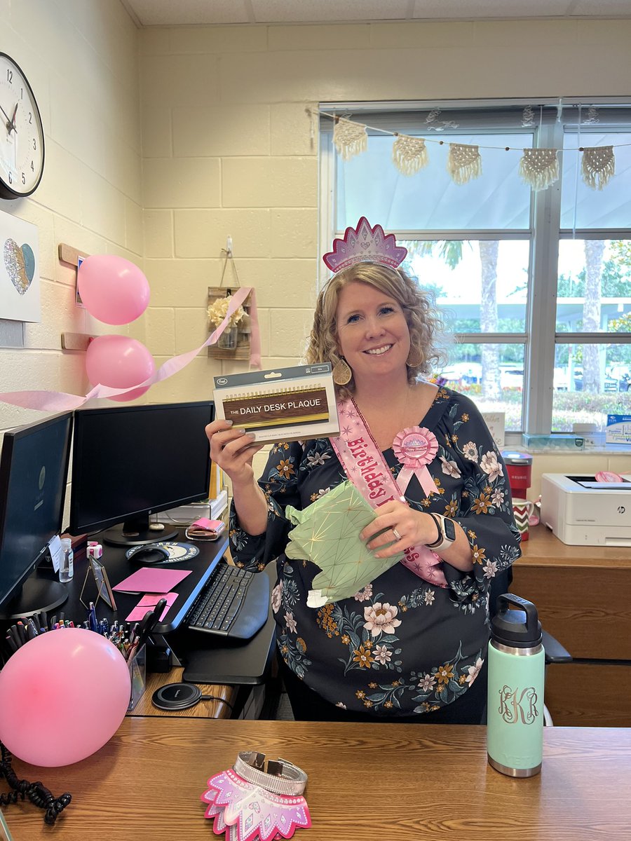pmepelicans's tweet photo. Happy Birthday, Birthday Princess, Mrs. Kovis, from your Leadership Team!#kovis https://t.co/46jaFcPnlt