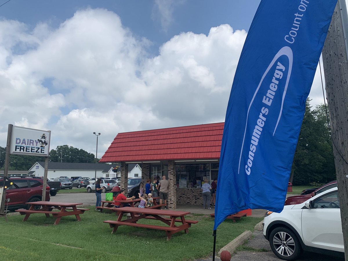Our crews have done an amazing job restoring power after the storms this week. We are saying thanks to our customers today at Dairy Freeze in Otsego from 1-3. Get an ice cream on us! ⁦<a href="/ConsumersEnergy/">Consumers Energy</a>⁩