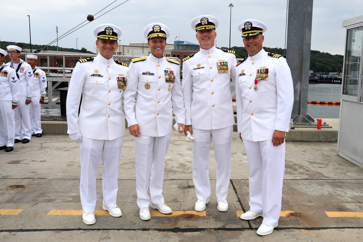 GrotonSubs's tweet image. Today a #Colorado native completed a successful command tour aboard the #submarine USS Colorado (SSN 788). #ColoradoSprings native CDR Storz turned command over to CDR Beam in a ceremony in Groton, CT. For more on today's event, click here: bit.ly/3Jx0cSG #USNavy #subs