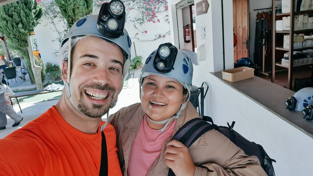 Indi140389's tweet photo. Por más aventuras juntos amore mio #loveislove ❤️ #cuevasdesorbas https://t.co/MHmAWakNG8
