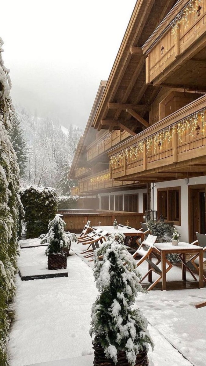 god of interior. tweet media