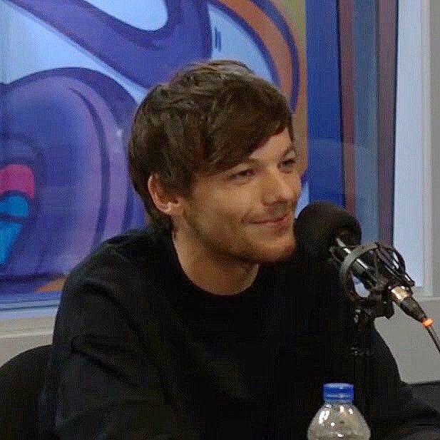 ALI1D__'s tweet photo. @1directionIran #AlwaysYou #alwaysyou100m #LouisTomlinson https://t.co/PIAUT4HlFt