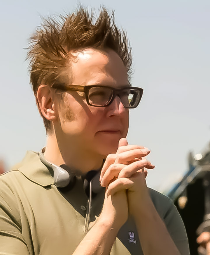 Feliz Aniversário , James Gunn.  Happy Birthday, James Gunn. 