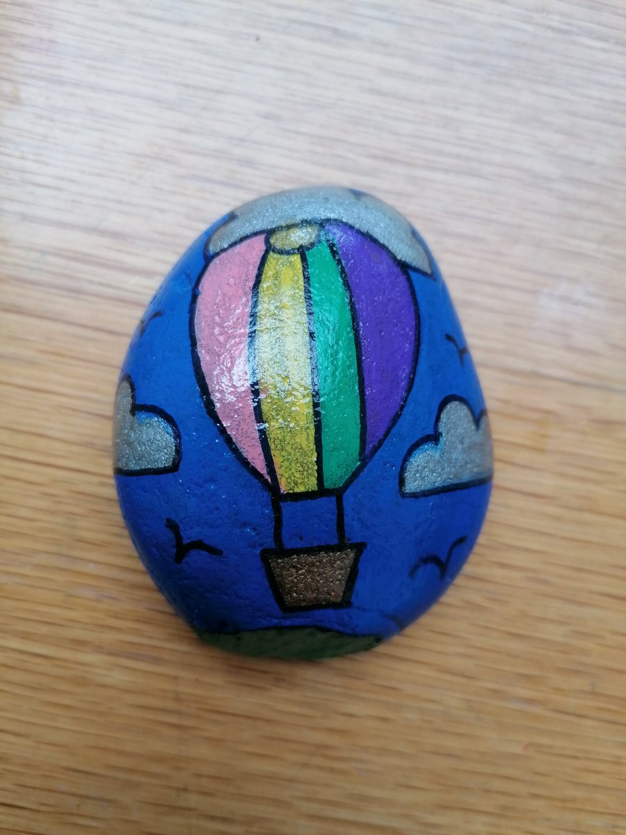 pjartandcrafts's tweet photo. #art #craft #diy #painting #acrylicpainting #minicanvas #airballoon #sky #sun #nature #sunrise #sunset #design #pattern #redditchrocks #rockpainting #paintedrocks #ukartist #smallartist https://t.co/XhxIasbqIY