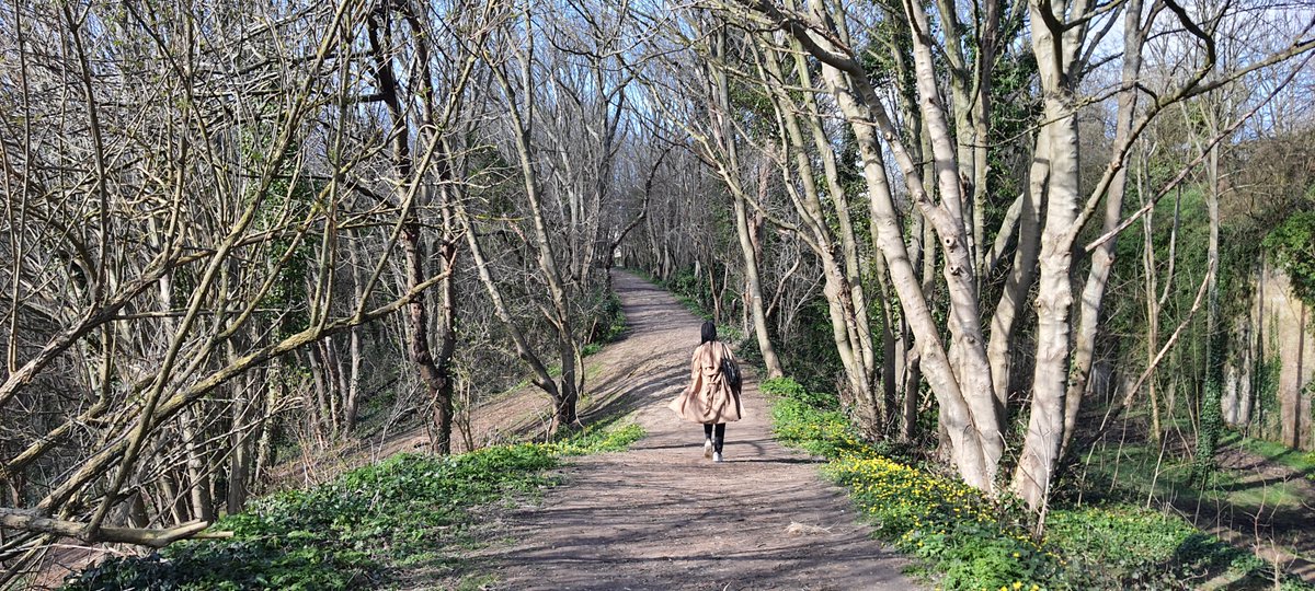 Bonjour les Normands !
Comme le chante Marc Lavoine, météorologue à ses heures perdues qui fête ses 60 ans aujourd'hui : "Toi mon amour, tu sais qu'il va faire lourd, mon amour"☀️
Mais heureusement, il y aura un peu de vent en soirée 😎
Bon week-end et joyeuse fête aux Octavien !
