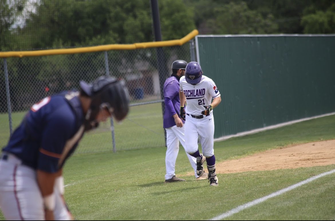 Kylereece_25's tweet photo. I’m very excited to say that I have committed to @ETBU_Baseball !!! Thank you to everyone who has help me along the way. I can’t wait to get started!!! https://t.co/IQSRqt40oa