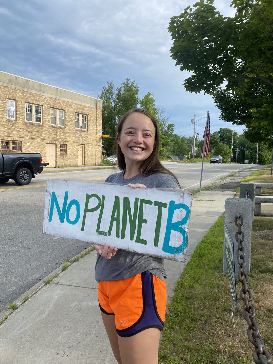 Climate strike week 86. 

#FridaysForFuture 
#PeopleNotProfit