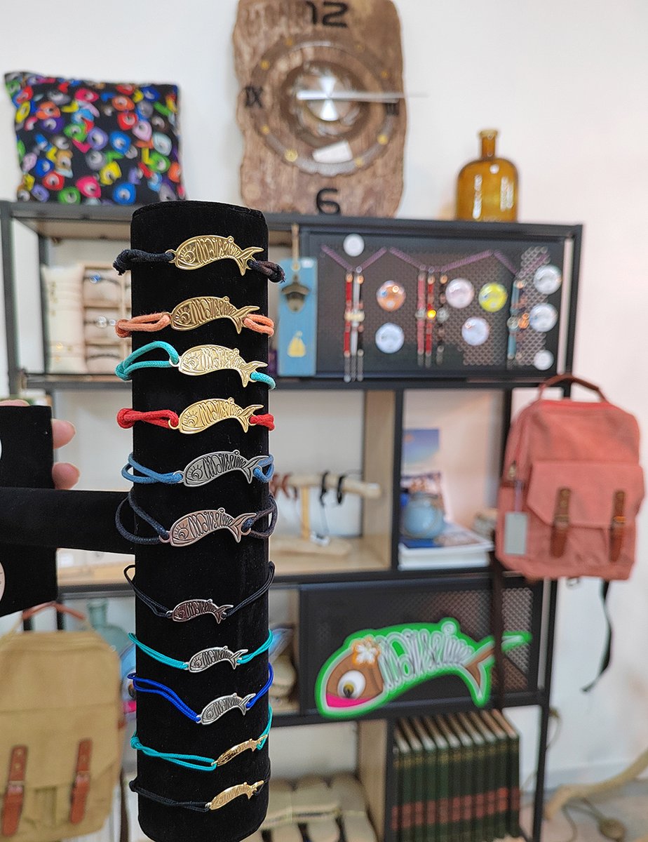 SBPROVENCE's tweet photo. Retrouvez la sardine marseillaise de @SardoMarsiho tout en couleurs, textures et créas dans le LOFT Stef &amp; Ben.  #stefben #sbprovence #lifetsyle #artisan #Artiste https://t.co/RIZ9cZKC3G