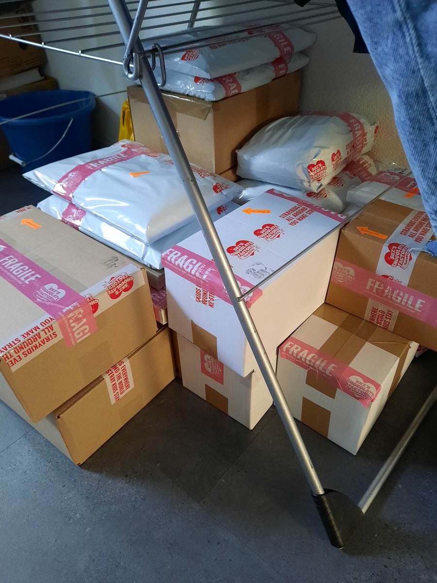 PuddingSeungGOS's tweet photo. She grew ๐ช๐ป There are about 10 packages left for me to pack, which I will continue doing after visiting the local annual fair~ I think I'll be sending DM's regarding shipment on Sunday ๐ - ๐ฅ
#PuddingSeungupdates https://t.co/2zhxr4c2Rd