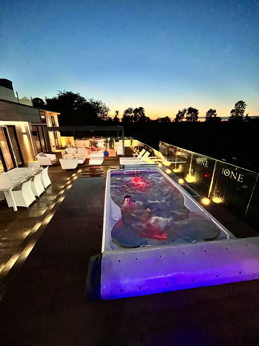 Summer nights at <a href="/Leisure_Resorts/">Leisure Resorts Ullswater Heights</a> 😍