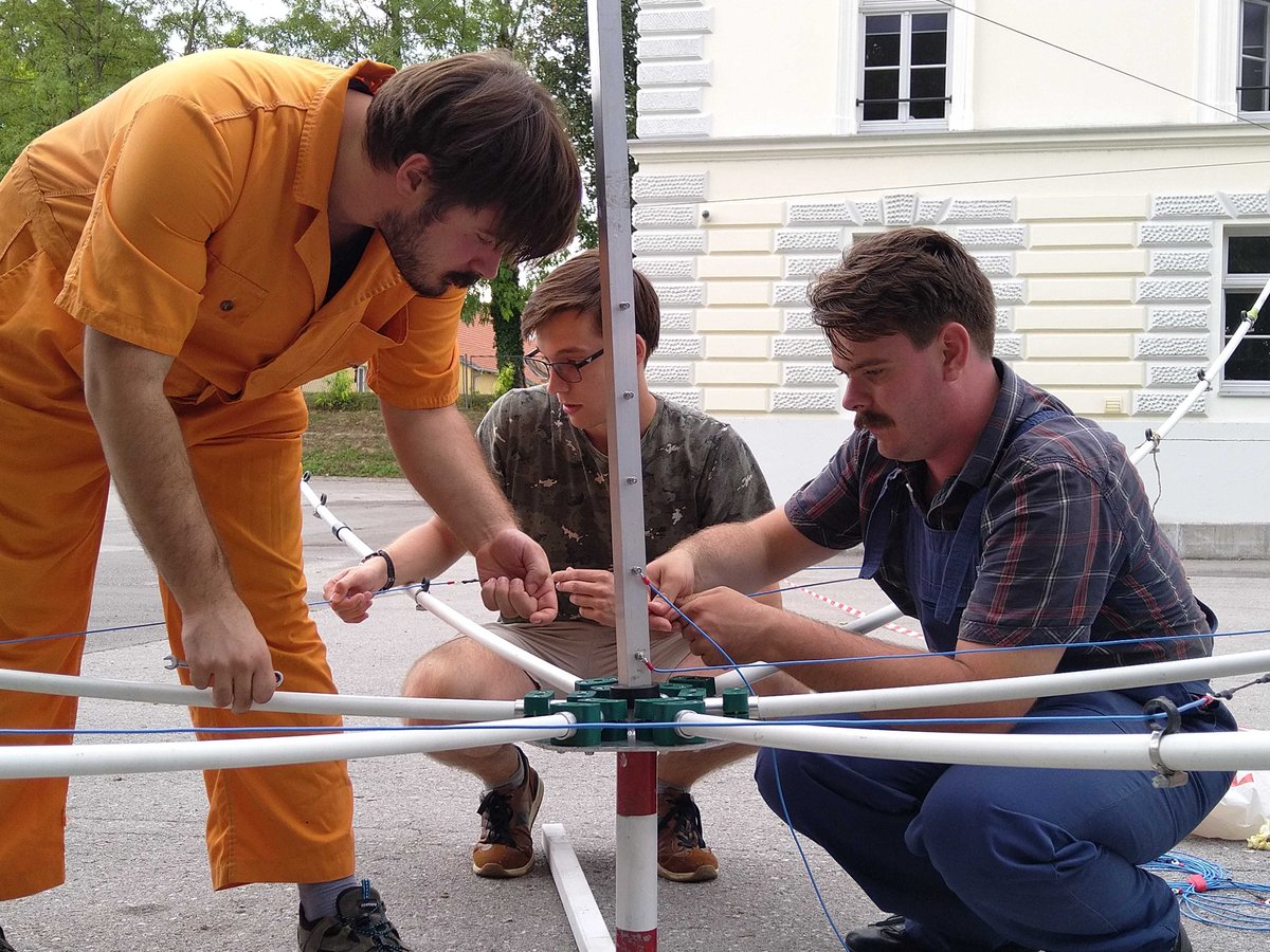 RemoteHamRadio tweet media