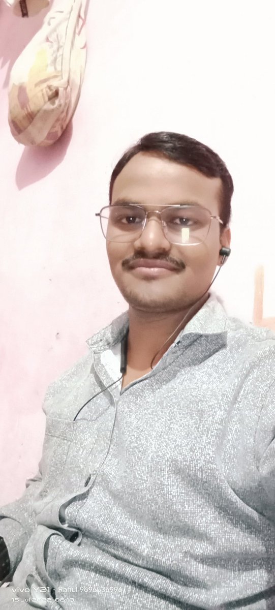 rahulvish98's tweet image. 🌷🌸🌸🌷
🌹🌿आओ तुम्हे बिठा लूं फिर से इस दिल में,🍃🍃
🌹🌿तू बेवफा है तो क्या हुआ, मेरी मोहब्बत भी तो है🍃🍃
शुभ रात्री 🌷🌸