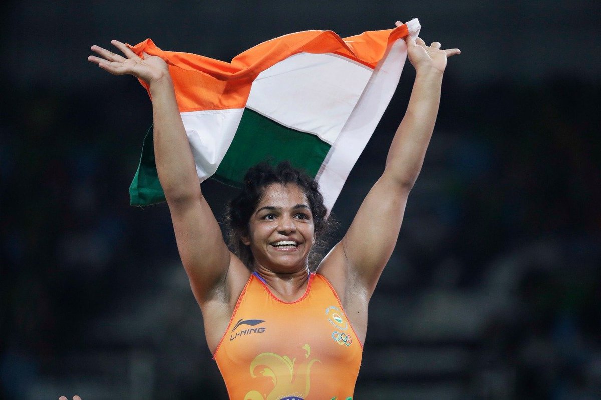 Bringing home a few more medals!! 🇮🇳🇮🇳 Brilliant performance put up by @SakshiMalik and @BajrangPunia at #CWG2022. Many congratulations to you both!! Jai Hind!🇮🇳#BajrangPunia #SakshiMalik #CommonwealthGames