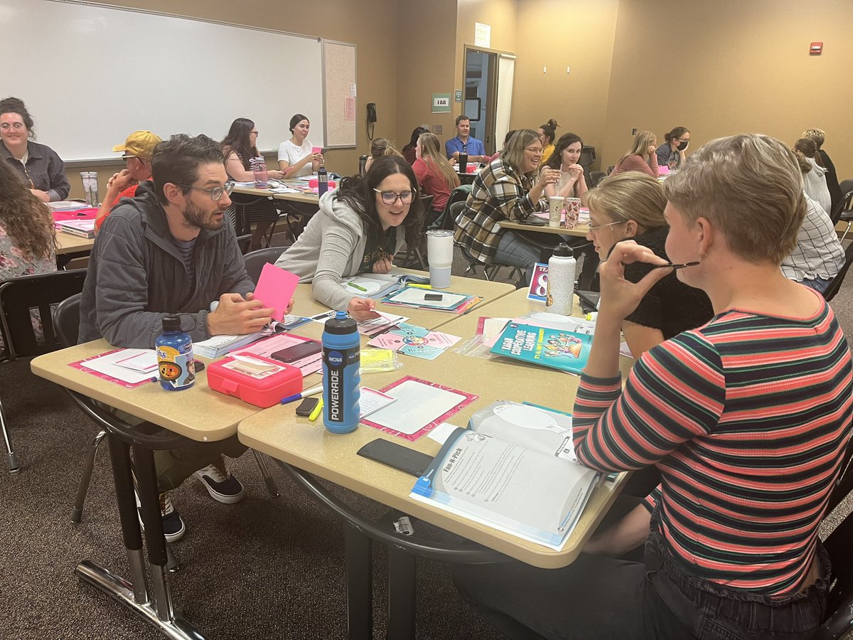 LindseyNelson1's tweet photo. I was blessed to work with some AMAZING teachers in Sioux Falls, SD this week. I know their students will be even more blessed. #engaged #AdventuresofaKagantrainer https://t.co/4VRzs53cVF