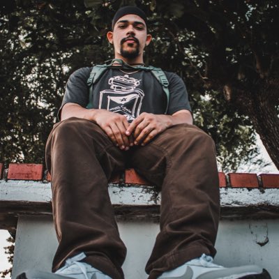 th3youngprophet's tweet photo. New Season Coming👑
#jovenprofeta👽

@melodyboxstudio 
@AventureandoP 
#gottrip⁉️ #younggang #latinmusic https://t.co/u7E5IrUvfI