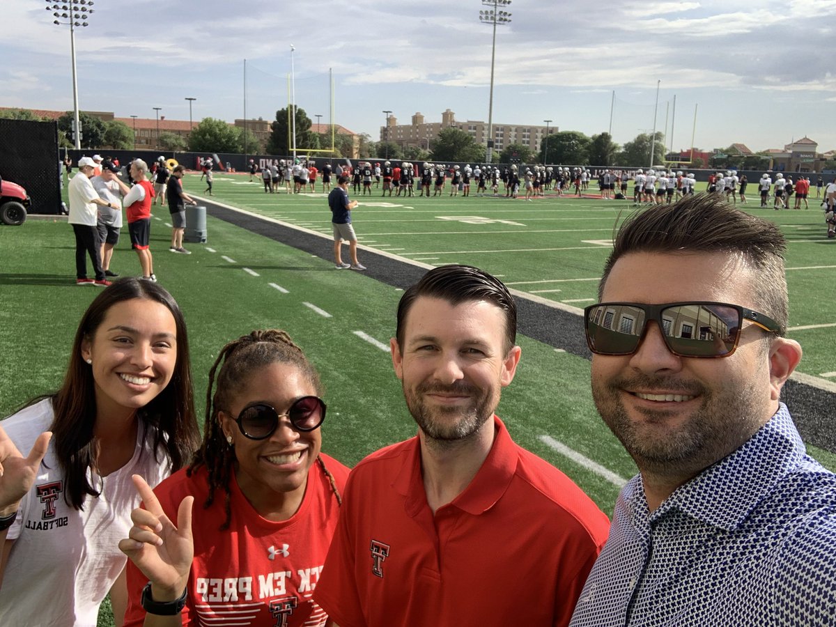 RedRaiderRules's tweet image. Welcome Meeting ✅
Forms ✅
Obligatory First Day of Practice Compliance Picture ✅ 
#WreckEm