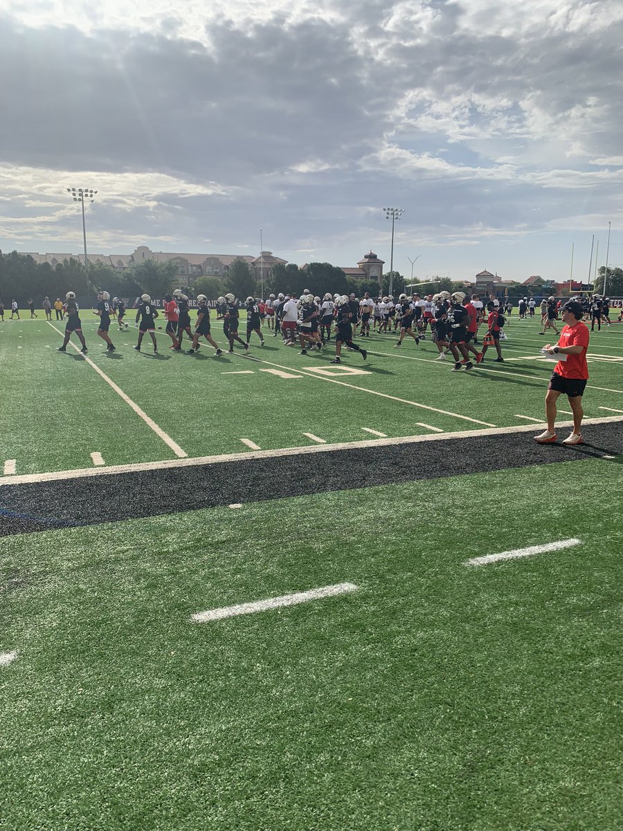 Welcome Meeting ✅
Forms ✅
Obligatory First Day of Practice Compliance Picture ✅ 
#WreckEm