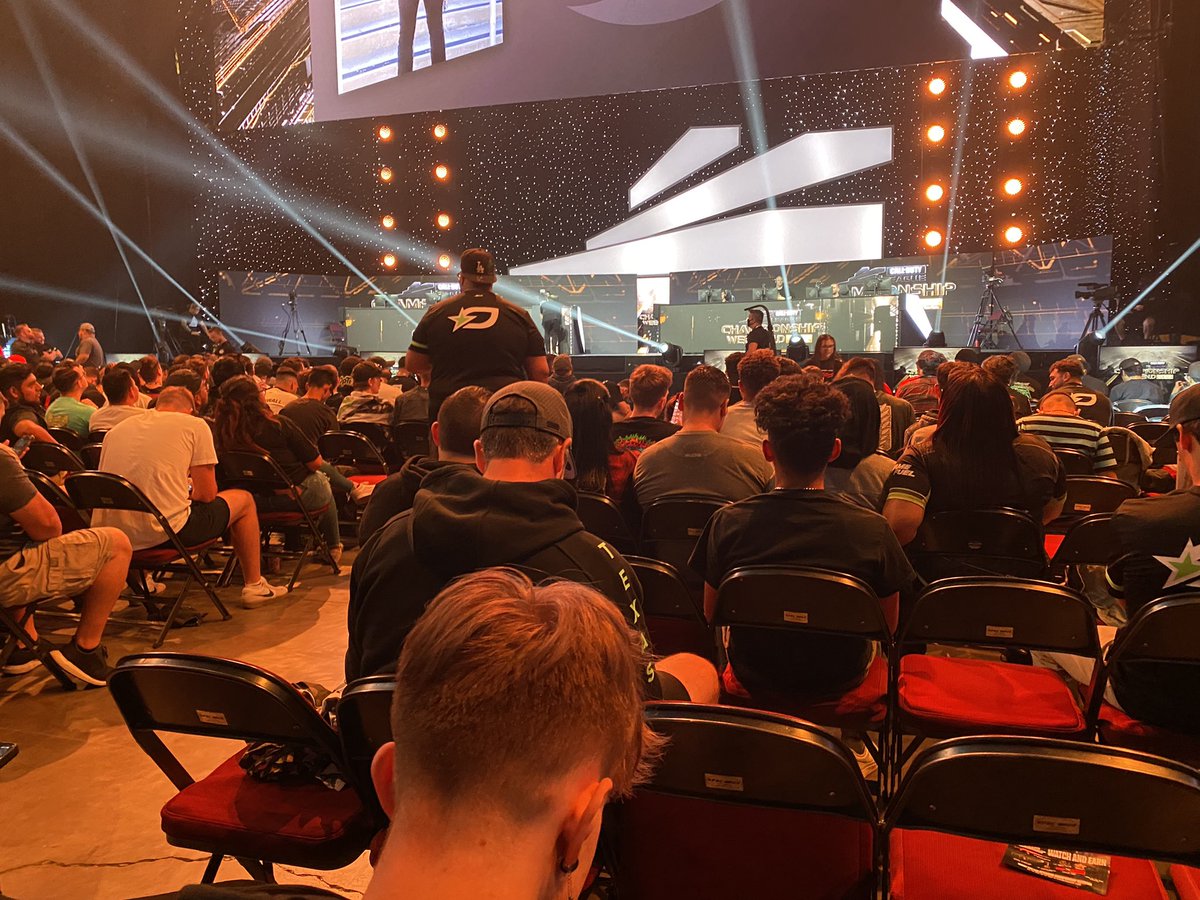 Colton_TheHuman's tweet photo. Ready to get day two started! Optic V LA Thieves let’s goooo! #cdl2022 #CDLChamps https://t.co/i9XG7g0u4S