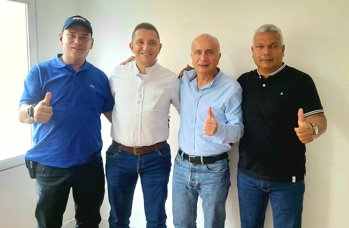 SINTRAEMCALI. Sindicato de Trabajadores de EMCALI (@sintraemcali) on Twitter photo Se reunió delegación de Sintraemcali con el presidente de la CUT Francisco Maltes para fortalecer la unidad sindical en los temas relacionados con la Convención Colectiva de Trabajo. @davarcar <a href="/EMCALIoficial/">EMCALI 🇨🇴</a> <a href="/cutcolombia/">Central Unitaria de Trabajadores</a> <a href="/SergioMZamoraB/">Mauricio Zamora - Pacto Histórico Cali</a> Se reunió delegación de Sintraemcali con el presidente de la CUT Francisco Maltes para fortalecer la unidad sindical en los temas relacionados con la Convención Colectiva de Trabajo. @davarcar <a href="/EMCALIoficial/">EMCALI 🇨🇴</a> <a href="/cutcolombia/">Central Unitaria de Trabajadores</a> <a href="/SergioMZamoraB/">Mauricio Zamora - Pacto Histórico Cali</a>
