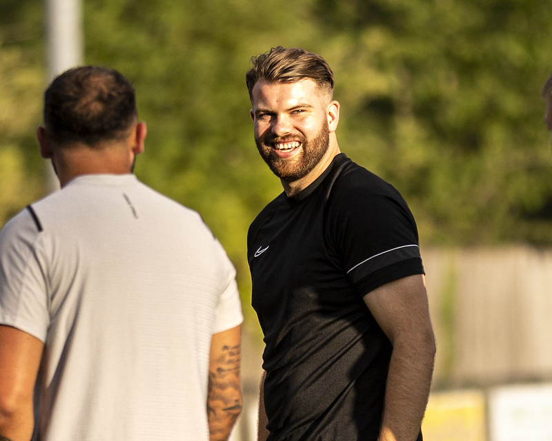 NorthLeigh_FC's tweet photo. Happy Friday 😁

Premier starts tomorrow...
Yeh PREMIER SOUTH ⚽

@Ben_CS_Brown
📷 @alcock_glenn

#football #NonLeague #oxfordshire #nonleaguefootball #sport #sports @SouthernLeague1 https://t.co/PJNeKTVB6C