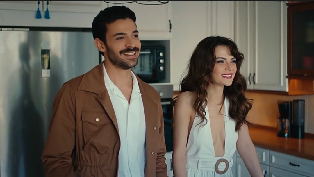 sinem_halit34's tweet photo. Dünyada tanıdığım en güzel kelebekti #Nazmir @sinem_unsal @halitozgursari https://t.co/5CWsvkjjyX