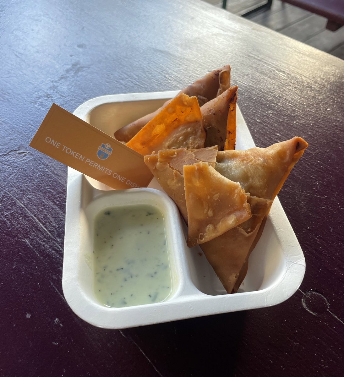 Samosa’s and mint yoghurt at <a href="/NOW/">NOW</a> x Footy Scran’s Premier League kick off ⚽️ Scran all day! 🤌 #StreamingonNOW #NOW #ad