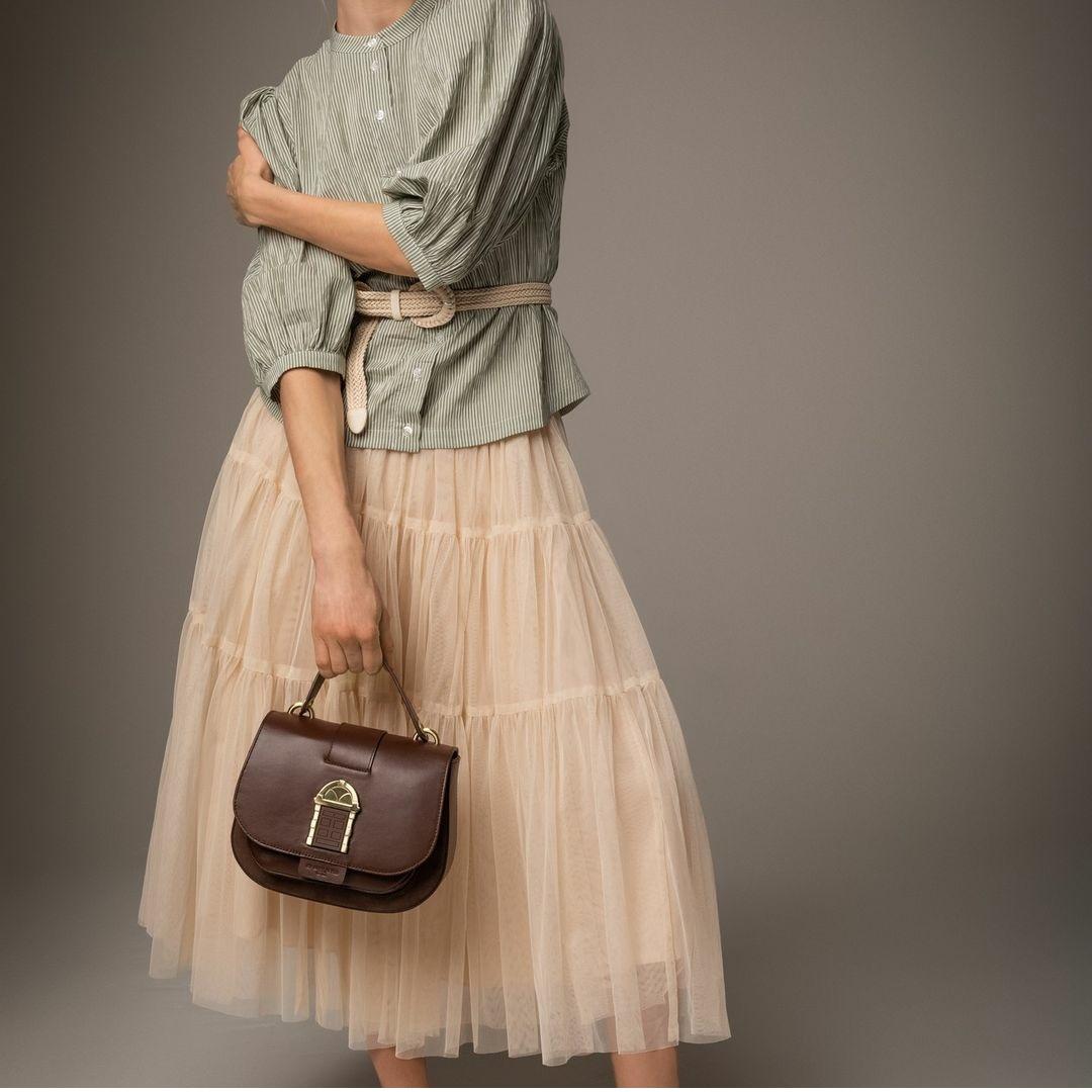 CIFDtweets's tweet photo. Chocolate Door Bag from @tedbags #irishfashion #luxury #leather #handbag #georgiandublin #mynameisted #irishdesign #CIFD #irishfashionfridays https://t.co/1zysiMpEk5