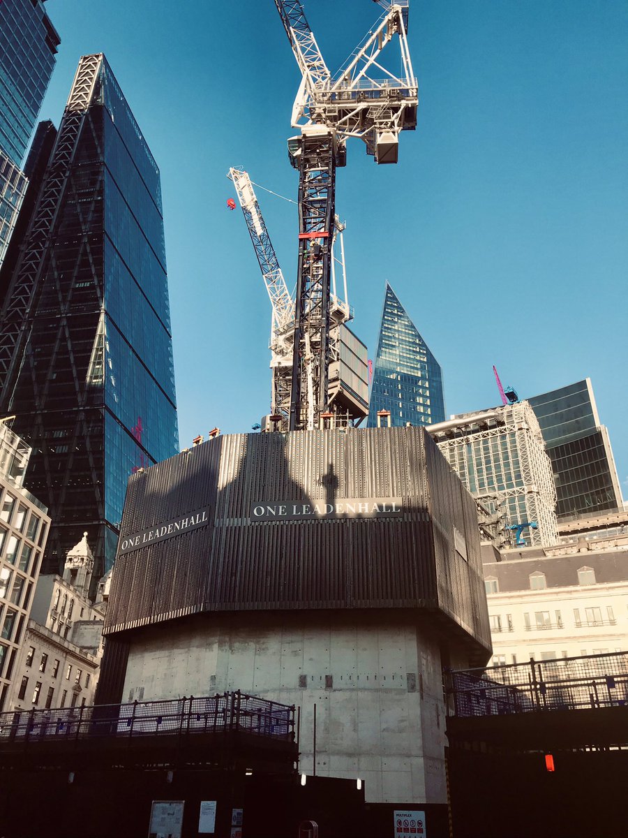 TheStephenShard's tweet photo. One Leadenhall’s concrete core has jumped! 🎉 (5th August 2022) #london #cityoflondon #oneleadenhall #brookfield #multiplex #brookfieldmultiplex #theleadenhallbuilding #thescalpel #lloydsbuilding #londonphotography https://t.co/o62NOwxgXd