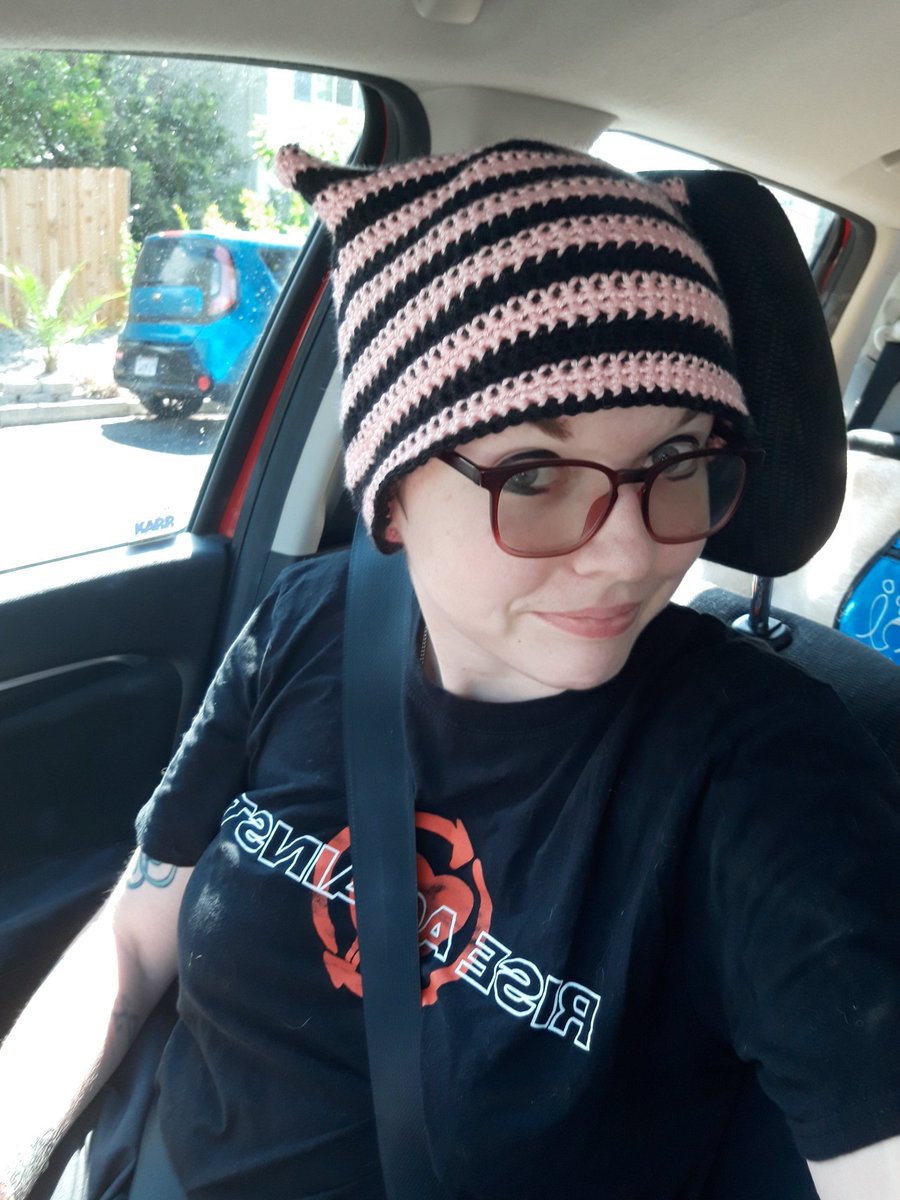 ElectricRose27's tweet photo. Made a new hat! Did y'all think I can only embroider? Ha! 
Can make it look like kitty ears or devil horns. Can definitely picture my favs looking awesome in one of these! #bornwithhorns #mgk #machinegunkelly #blackbear #modsun #yungblud #punkfashion #crochet https://t.co/guOlyx7MWk