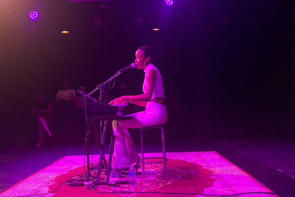 damoyee's tweet image. Still on a cloud from all the recent shows in Dallas ☁️💜 #DAMOYEE is returning home soon! Don’t miss out on new show announcements as they happen!
⬇️⬇️
damoyee.com/tour