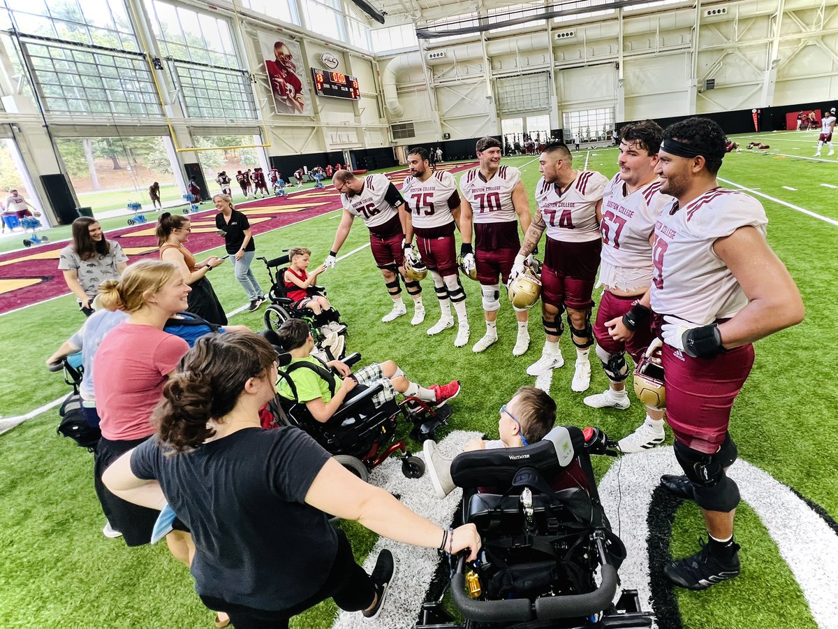 BIG thanks to our friends at the <a href="/BostonCollege/">Boston College</a> Campus School for stopping by our first practice of the season today! 💪