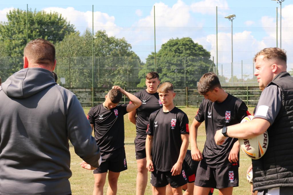 Pics of your Under 16 Lions in training ahead of the game tomorrow.