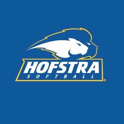 yepez_lily's tweet photo. 💛The day has come… ROLL PRIDE!!💙 @HofstraSoftball https://t.co/14Kh0x4N3o