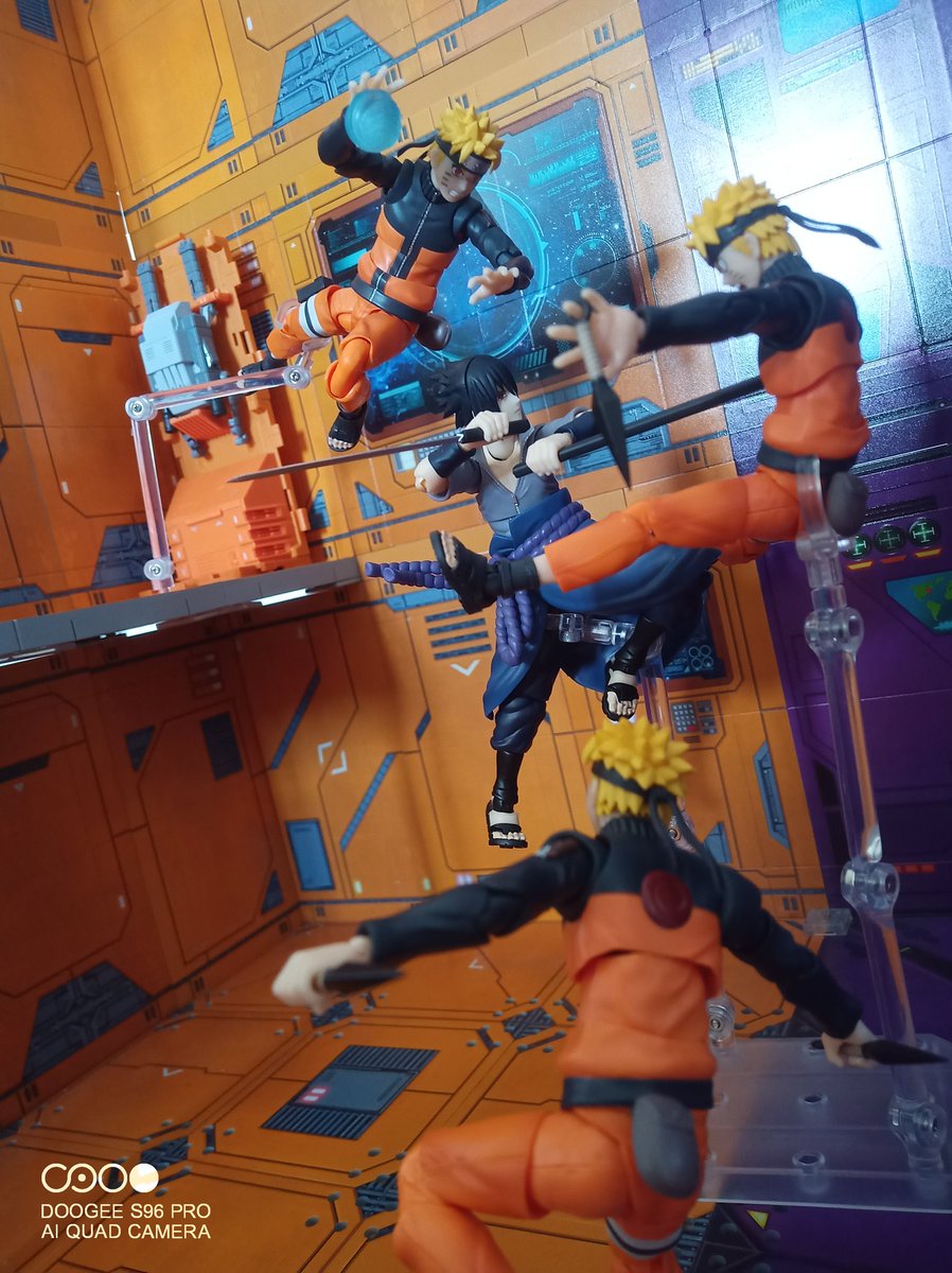 Kureigu8's tweet photo. 2nd attempt at some shadow clone fighting. #NarutoShippuden #UzumakiNaruto #UchihaSasuke #HarunoSakura #ShadowClone #Team7 #SHFiguarts #toyphotography https://t.co/1h7mnDbaLv