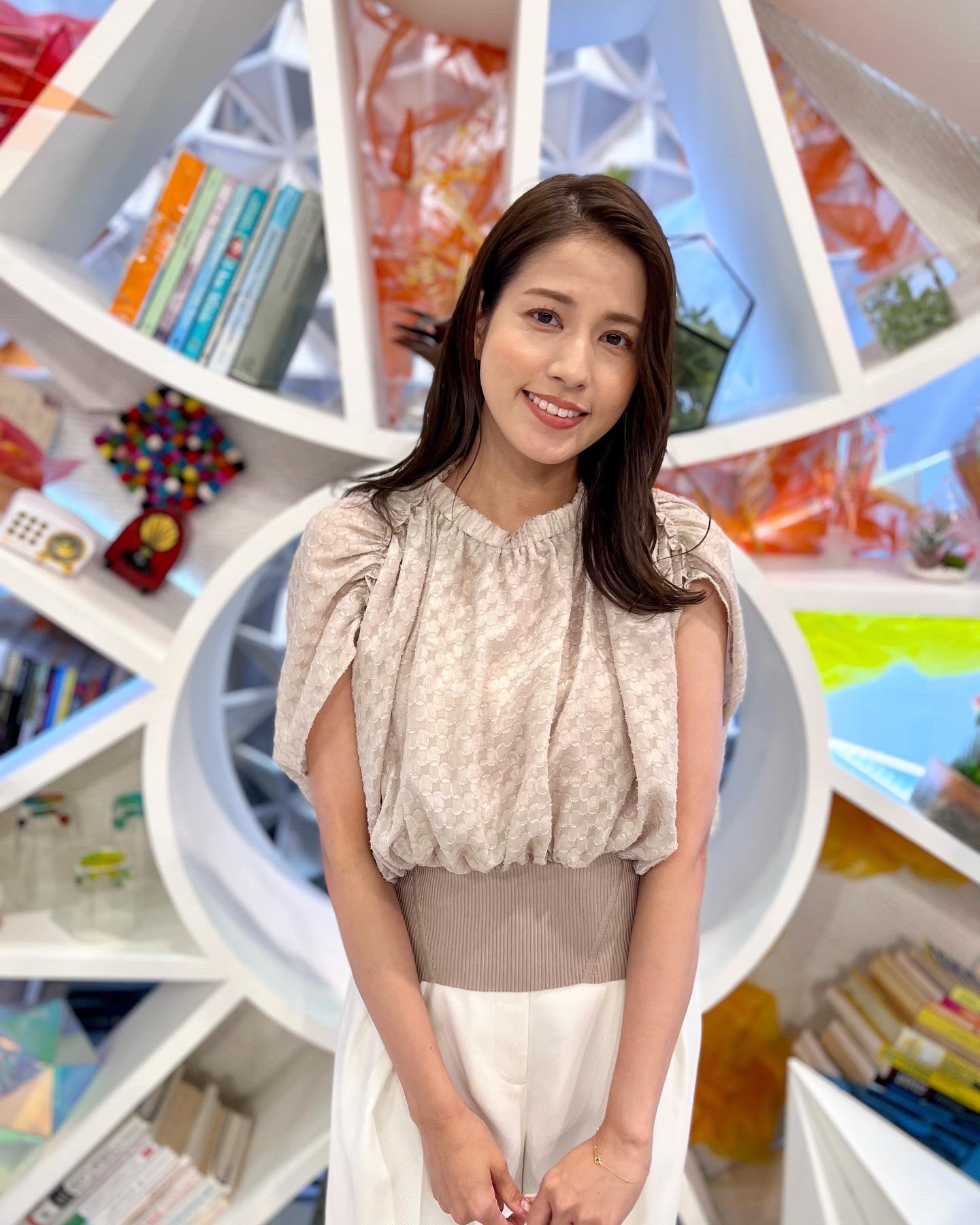 やっちゃん Yuuuuuumi Sfashion きょうの永島アナは キレイめパンツstyle ふんわりシルエット リブニット のメリハリがオシャレ ふんわりstyleもかっちりstyleもお似合いの永島アナ素敵です 永島優美 顔が