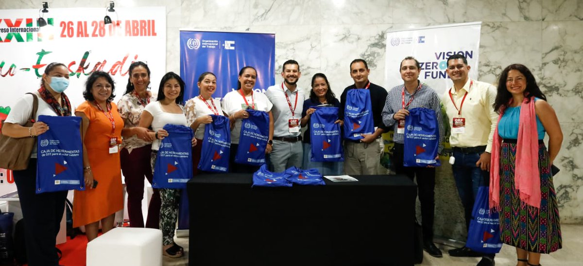 OITAndina's tweet photo. #HOY en Cartagena 🇨🇴 en el 2⃣2⃣ Congreso Internacional de la @Fundacion_ORP sobre salud y seguridad en el trabajo 🦺

#OIT junto al Fondo Visión Cero están trabajando para crear cadenas de suministro más seguras y saludables en el #MundoDelTrabajo 🌏

👉🏽 https://t.co/M1KFzAPA4p https://t.co/L9poBhkGfc