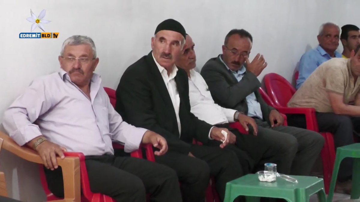 AdemARVAS_'s tweet photo. Edremit ilçemizin Şabaniye Mahallesinde ,Belediye Başkanımız sayın @ismailssay ,Belediye Meclis üyelerimiz ,Mahalle muhtarımız ve mahalle halkımızın yoğun teveccüh gösterdiği ,geniş katılımlı bir mahalle toplantısı düzenledik
Emeği geçenlerden Allah razı olsun... https://t.co/Y7yl5wl03X