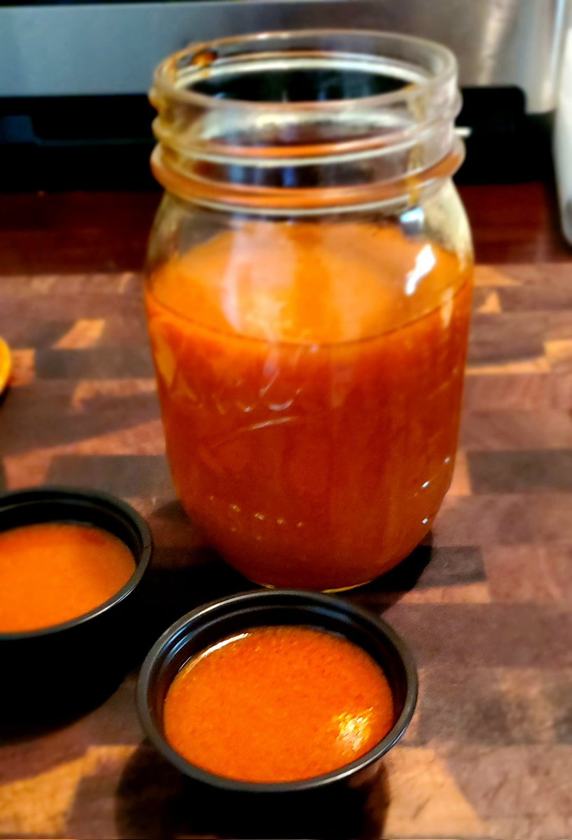 theribboxx's tweet photo. We make our buffalo sauce in house. #theribboxx #foodtruck https://t.co/4rgXNDBMnP
