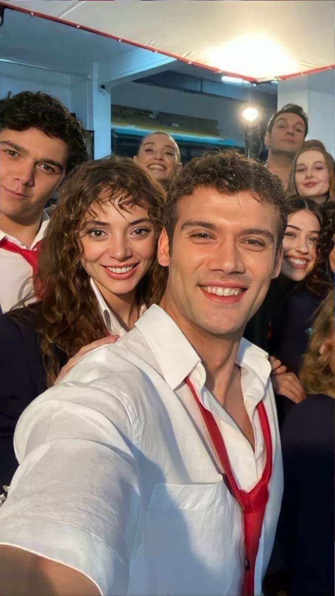 - يارب بشرني بالخير كما بشرت يعقوب بيوسف، وبشرني بالفرح كما بشرت زكريا بيحيى، اللهم بشرني بما أنتظره منك، و أنت خير المبشرين . 
جـمعة خير وبركة على الجميع 💙🌿.