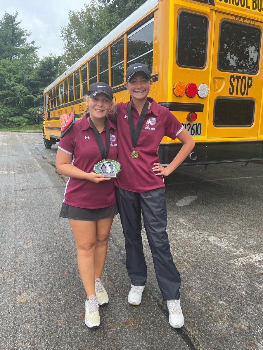 Great first tournament for the season. The girls shot a 340! Anna was All Tournament First Team. Grace was Second Medalist and All Tournament First Team. Great job ladies !!