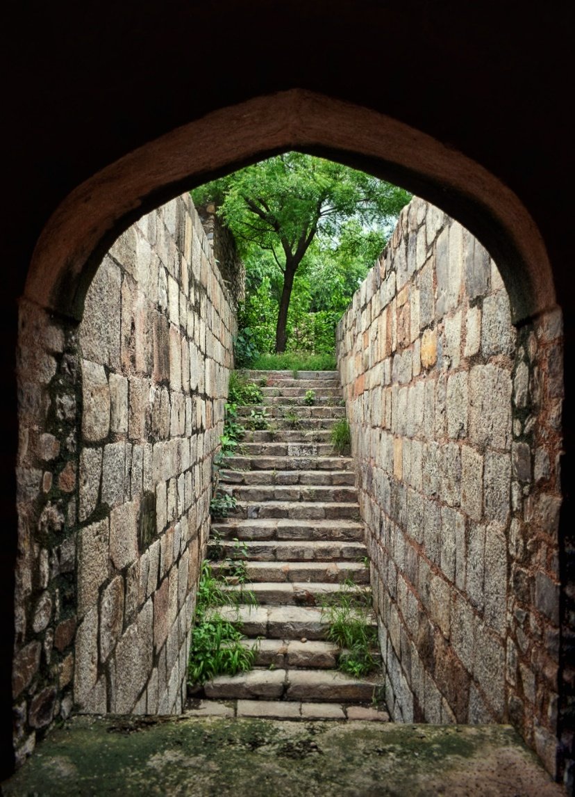 ZarqaRehman2's tweet photo. Under @AICTE_INDIA  Indira Gandhi Delhi Technical University for Women, Kashmere Gate Delhi worked on the restoration and rejuvenation of Arab Ki Sarai Baoli under the guidance of INO Ar. Monali Wankar #MissionAmritSarovar https://t.co/uDQrYwJ19D