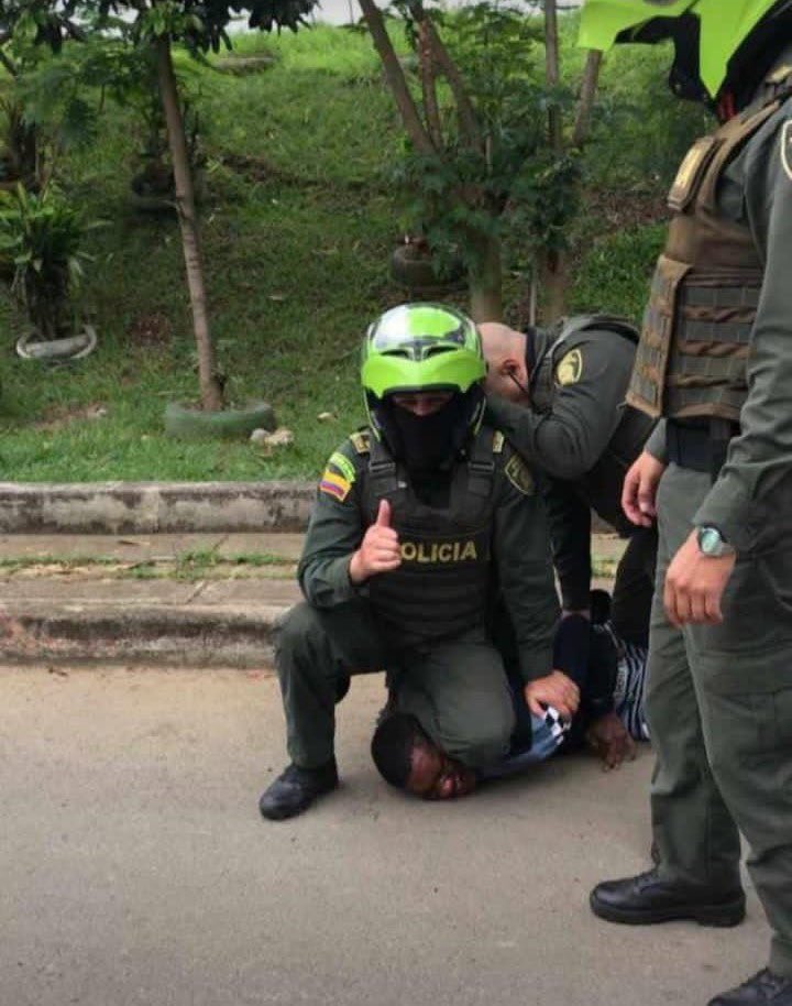 KatheMirandaP's tweet photo. ¡Así NO!

Necesitamos una institución más humana. https://t.co/Mf8wiMUkxn