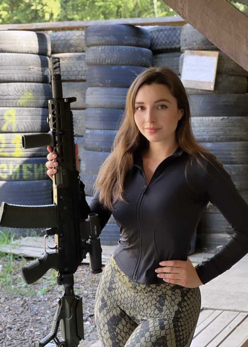 foreign2222's tweet image. Nothing to say just looking awesome 🤩 #Range #shooting #combat #ARMY #riffle #Auto