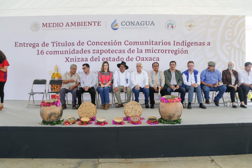 Iturribarria_'s tweet photo. En un ambiente de celebración, @conagua_mx entrega los Títulos de Concesión Comunitarios a los pueblos de #COPUDA. esto es histórico! @FloryCantoac @DEELAYUUK https://t.co/zHWEwTn5Ee
